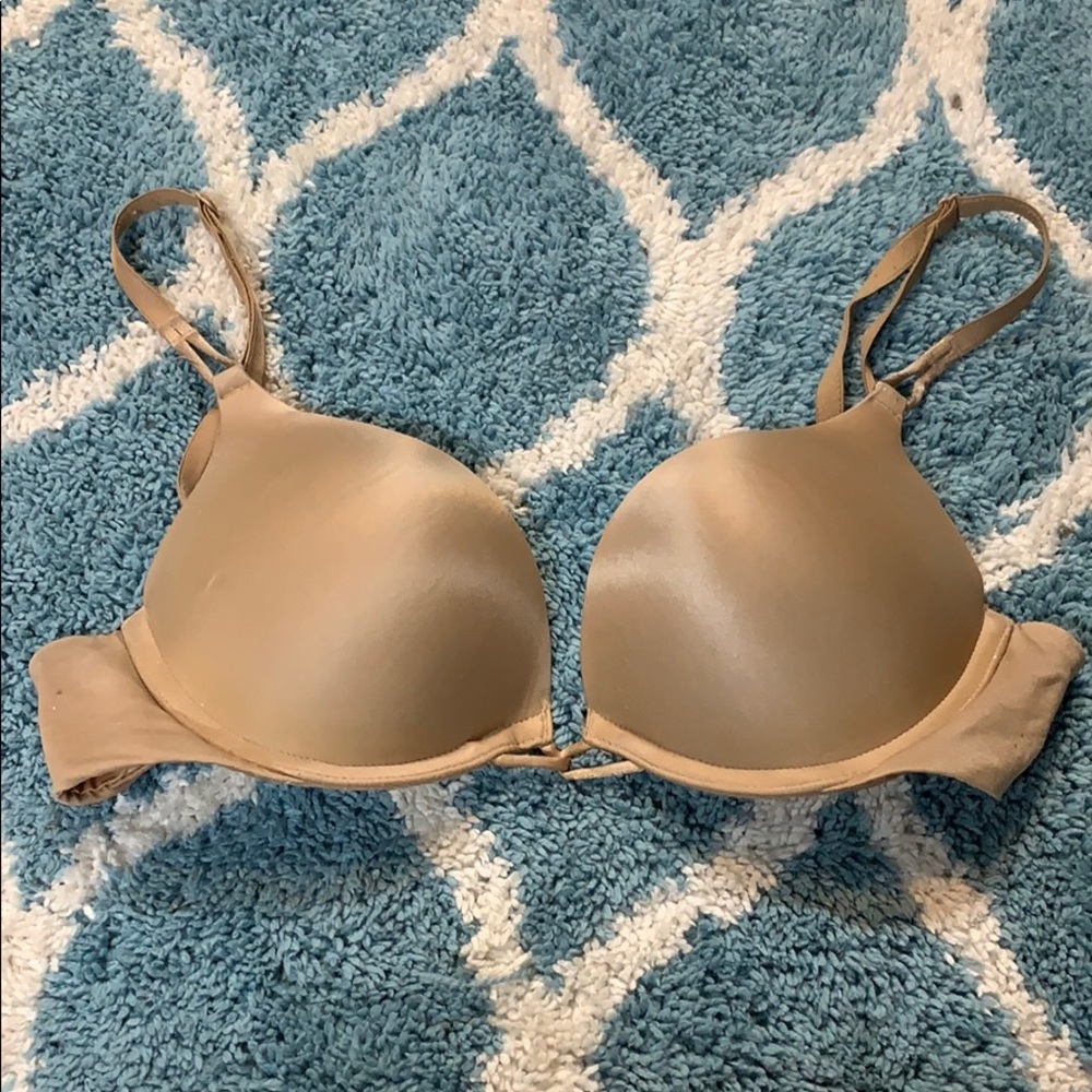 VICTORIA SECRET BOMBSHELL PLUNGE